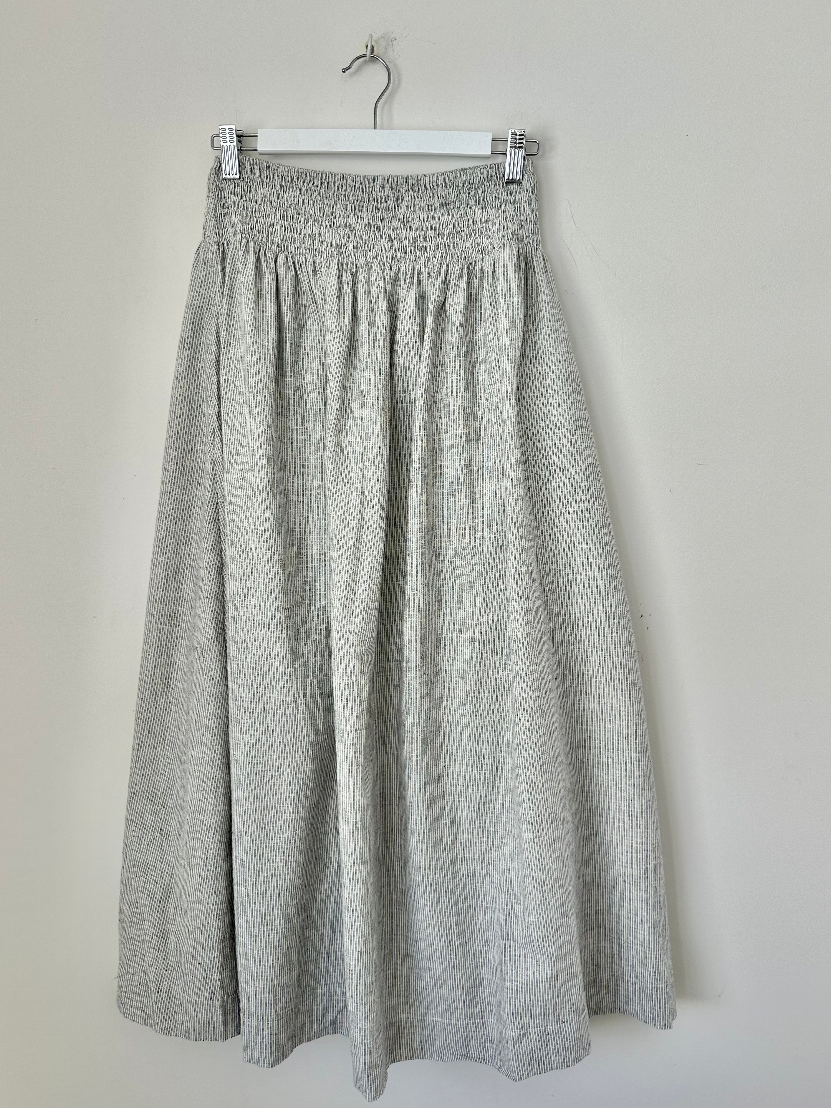 lulu skirt-fine grey stripe hemp