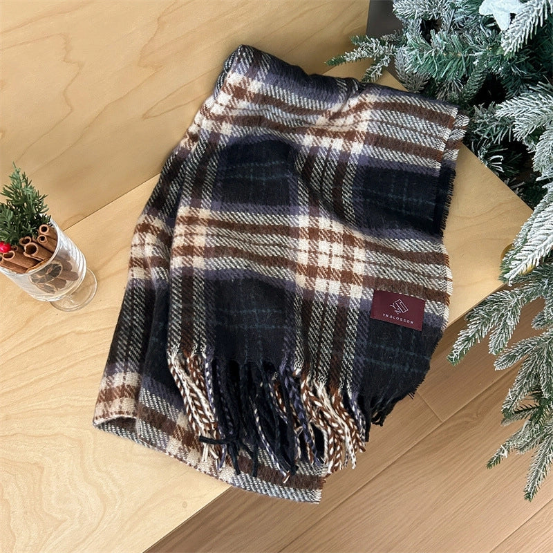 Women's Sweet Plaid Polyester Tassel Scarf