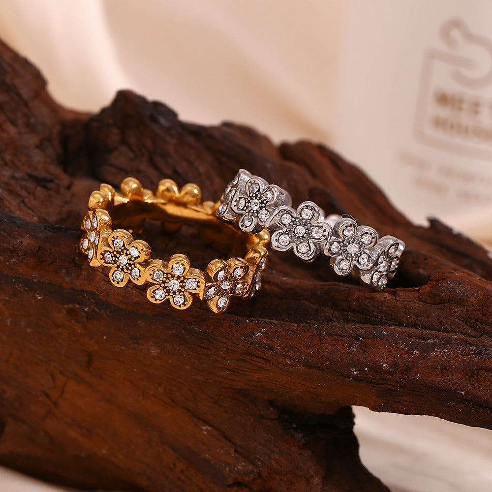 Retro Vintage Fashion Little Daisy Flower Stainless Steel Electroplating Rings