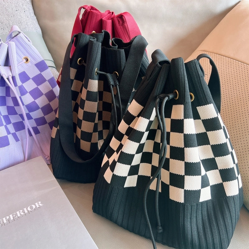 Women's Medium Knit Geometric Vintage Style Classic Style String Tote Bag