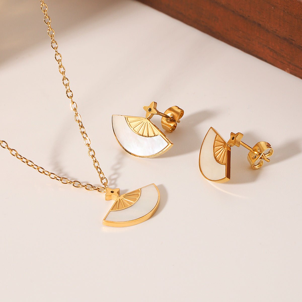 Stainless Steel Fan-Shaped White Shell Pendant Necklace For Women Niche Design Titanium Steel Earrings
