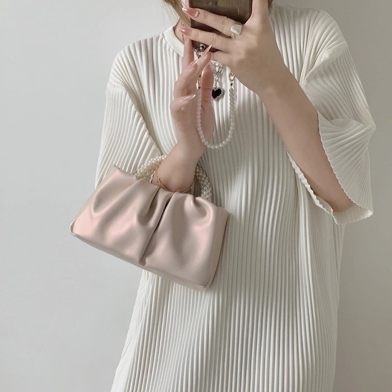 Women's Small All Seasons Pu Leather Solid Color Fashion Pearls Square Magnetic Buckle Cloud Shape Bag