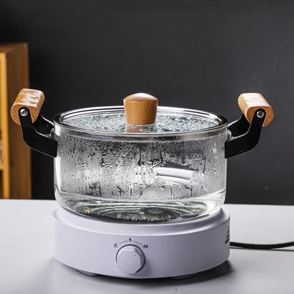 HEAT-RESISTANT STOCK POT WITH WOODEN HANDLE CLEAR LID SPACIOUS DESIGN