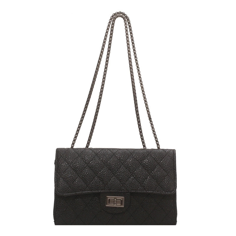 Women's Medium Pu Leather Solid Color Lingge Streetwear Square Flip Cover Underarm Bag