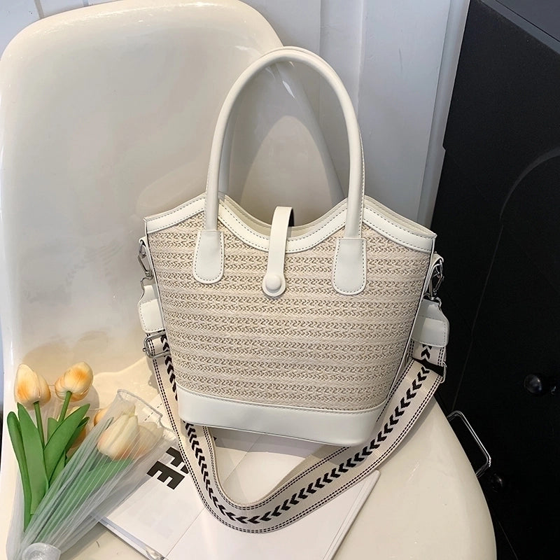 Women's Medium Straw Solid Color Vacation Classic Style Weave Zipper Tote Bag