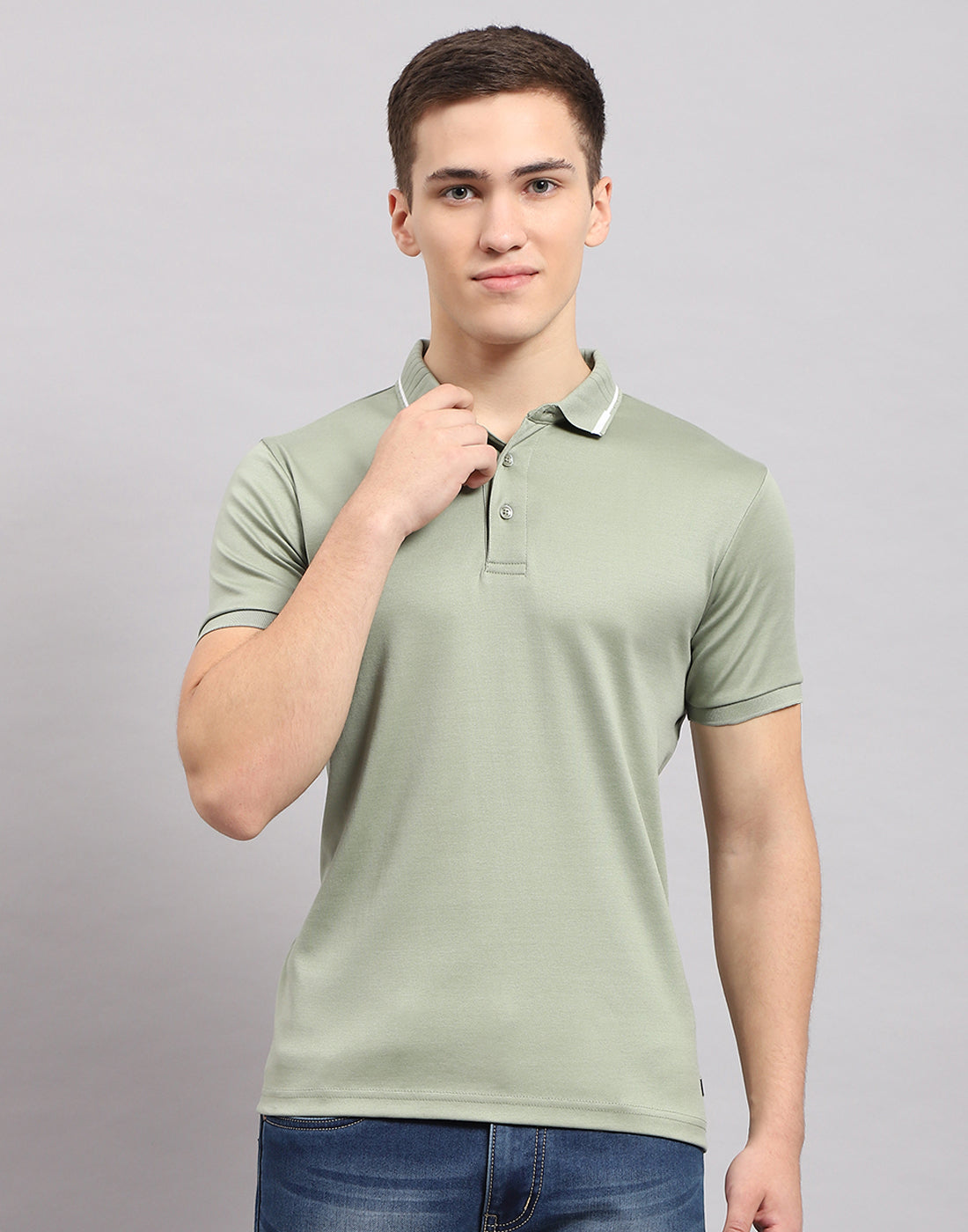 Men Olive Solid Polo Collar Half Sleeve T-Shirt