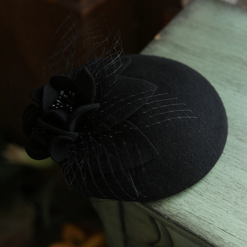 Women's Minimalist Solid Color Flat Eaves Beret Hat
