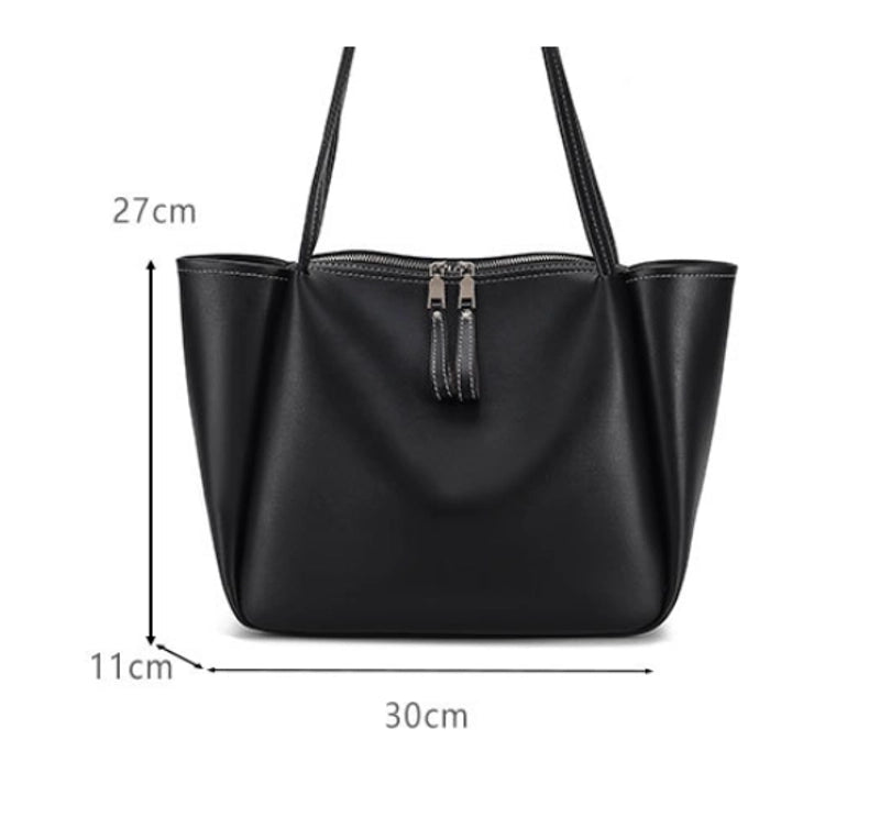 Women's Large Pu Leather Solid Color Streetwear Zipper Tote Bag