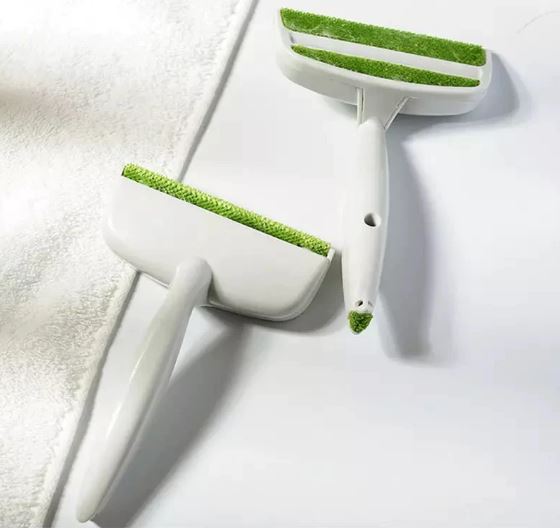 Manual Mini Double Head Sofa Bed Seat Gap Cleaning Brush. Cat Hair Cleaning Brush