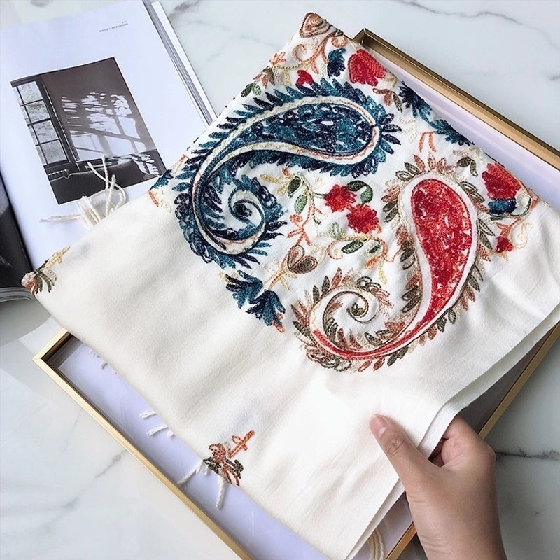 Women's Fashion Flower Imitation Cashmere Embroidery Winter Scarves