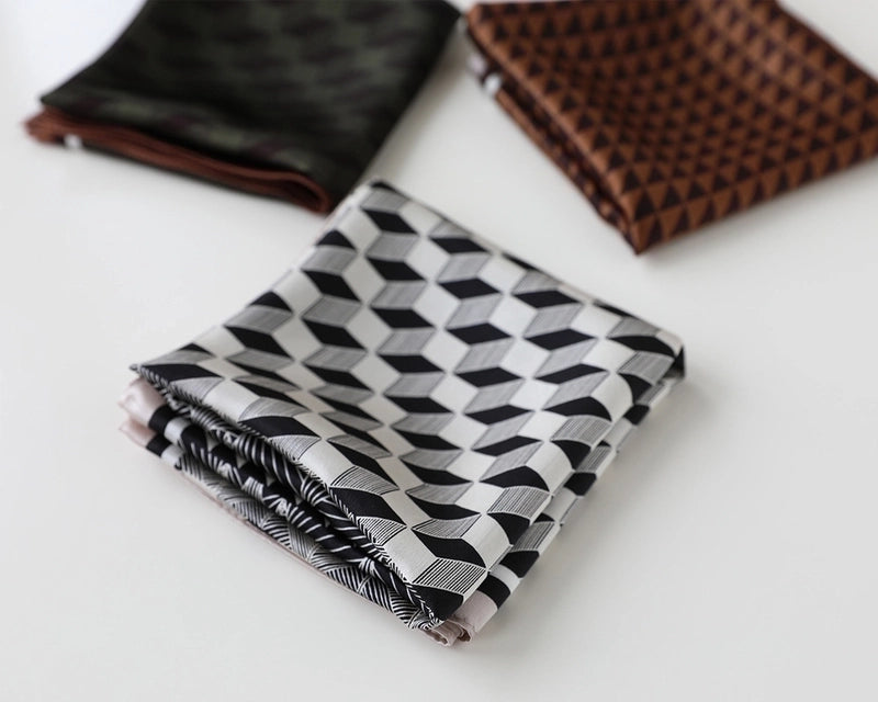 Women's Elegant Geometric Silk Silk Scarf
