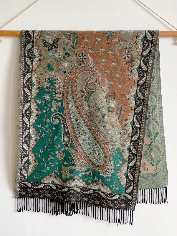 New Ethnic Style Vintage Tassel Shawl Autumn And Winter External Dual-Use Scarf Women's Travel Vacation Photo Cape