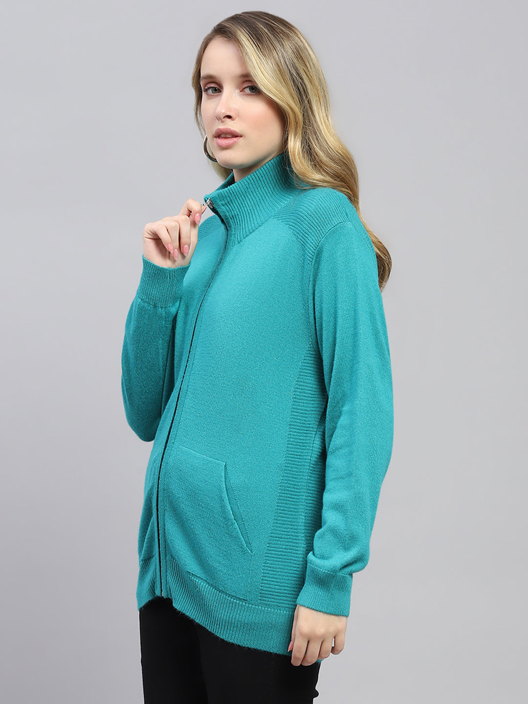 Women Green Solid High Neck Full Sleeve Cardigan