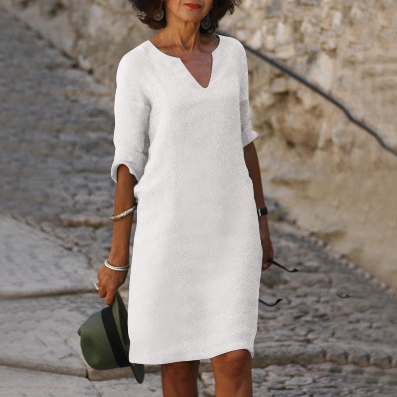 Silvia | Timeless V-neck dress