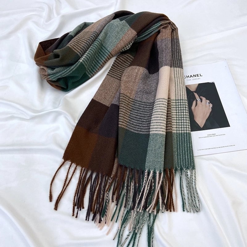 Women's Casual Minimalist Streetwear Lattice Imitation Cashmere Tassel Scarf