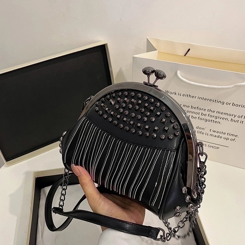 Women's Pu Leather Solid Color Streetwear Shell Zipper Square Bag