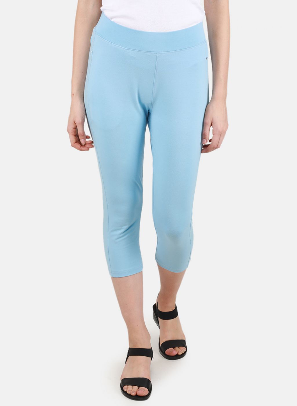 Women Sky Blue Solid Capri