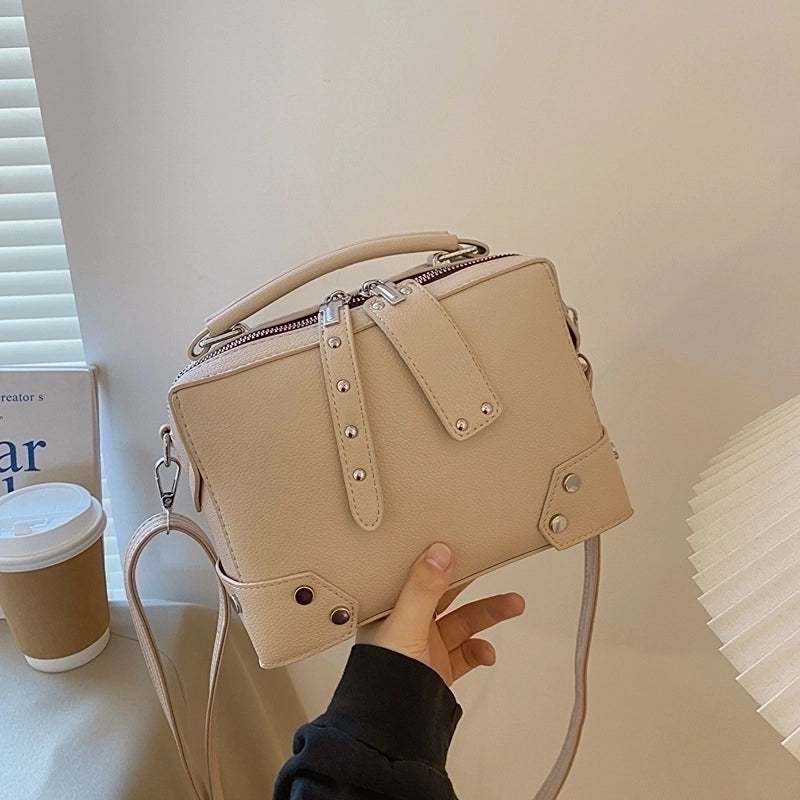 Women's Small Pu Leather Waves Solid Color Streetwear Square Zipper Square Bag