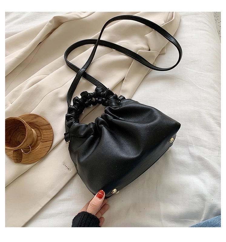 Retro Shoulder Bag Soft Fold Ring Dumpling Bag Simple Messenger Bag Large Capacity
