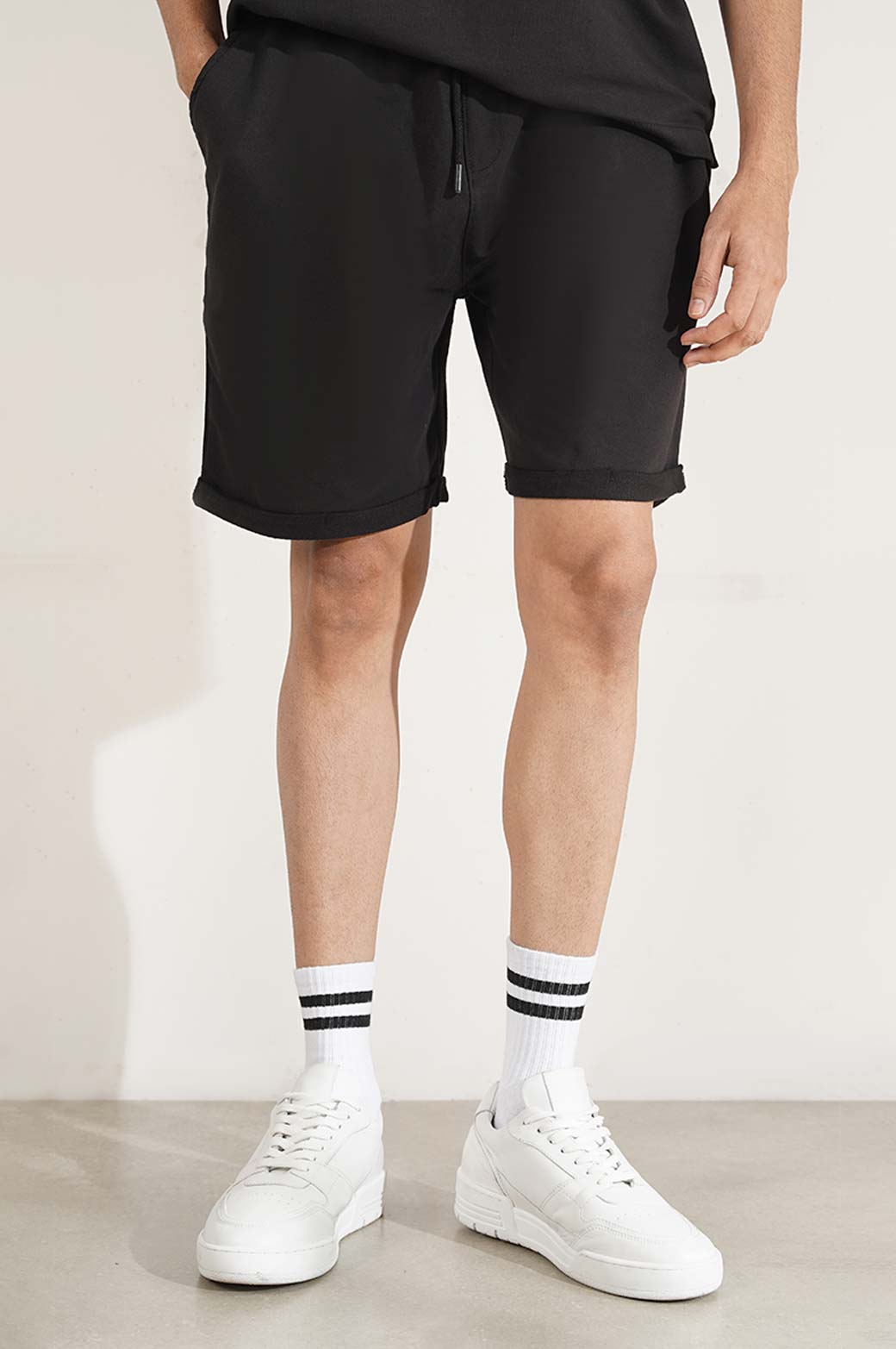 DRAWSTRING SHORTS