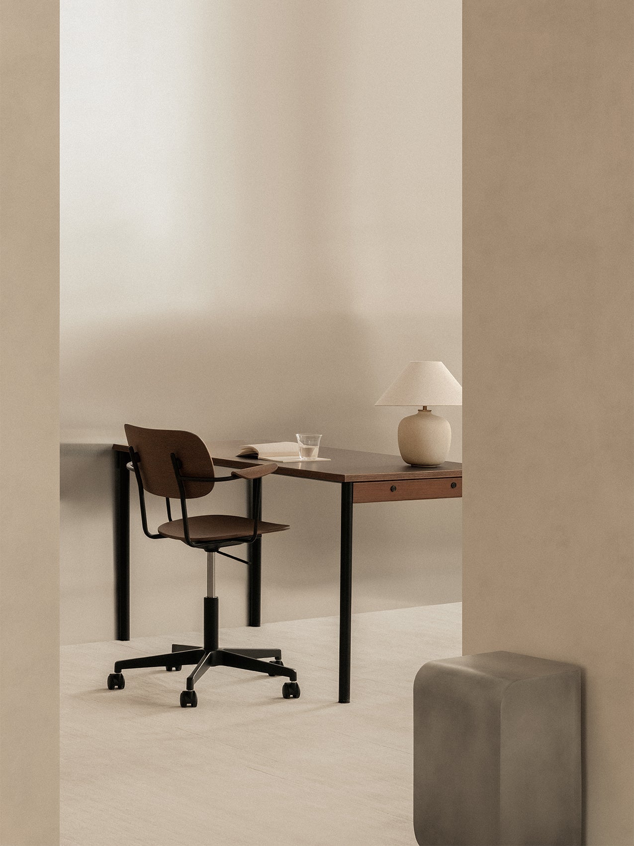 Co Task Chair. Veneer