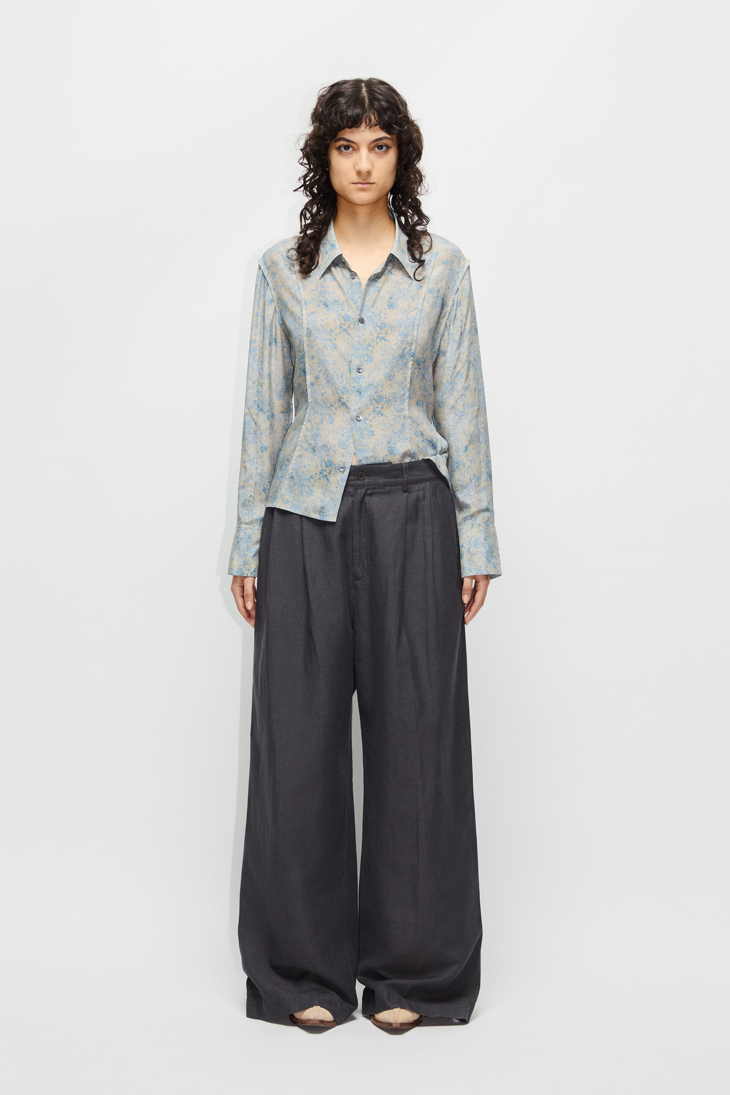 Wide-leg Trousers