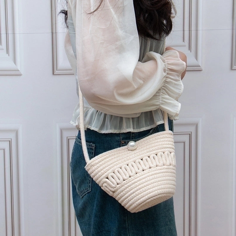 Women's Medium Straw Color Block Classic Style Shell String Straw Bag
