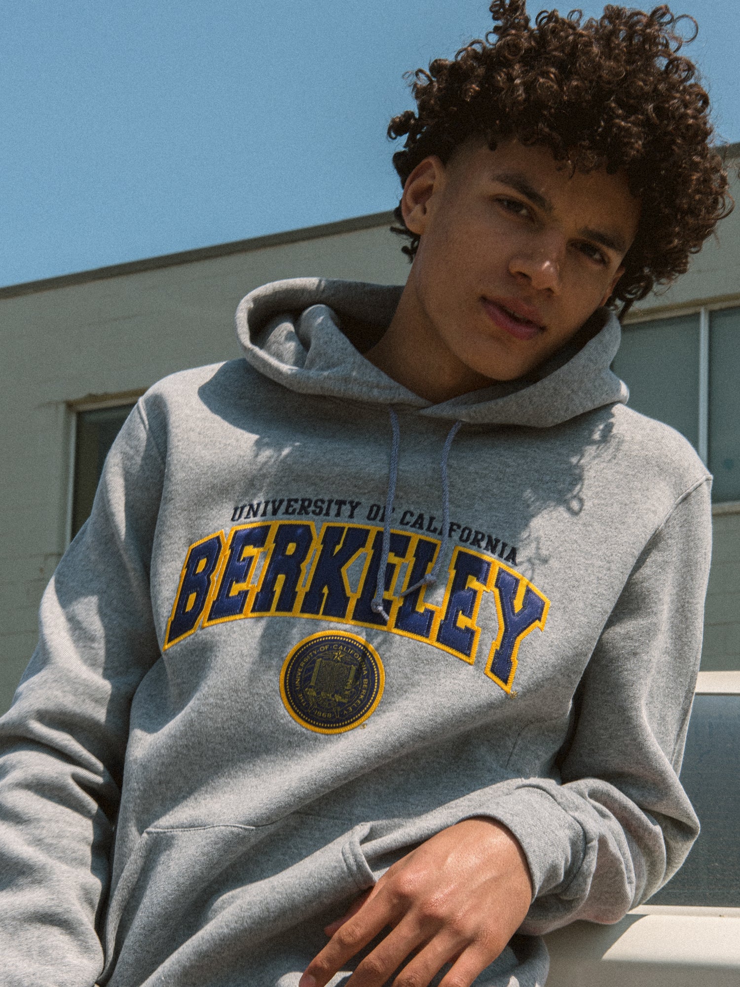 RUSSELL BERKELEY PULLOVER HOODIE