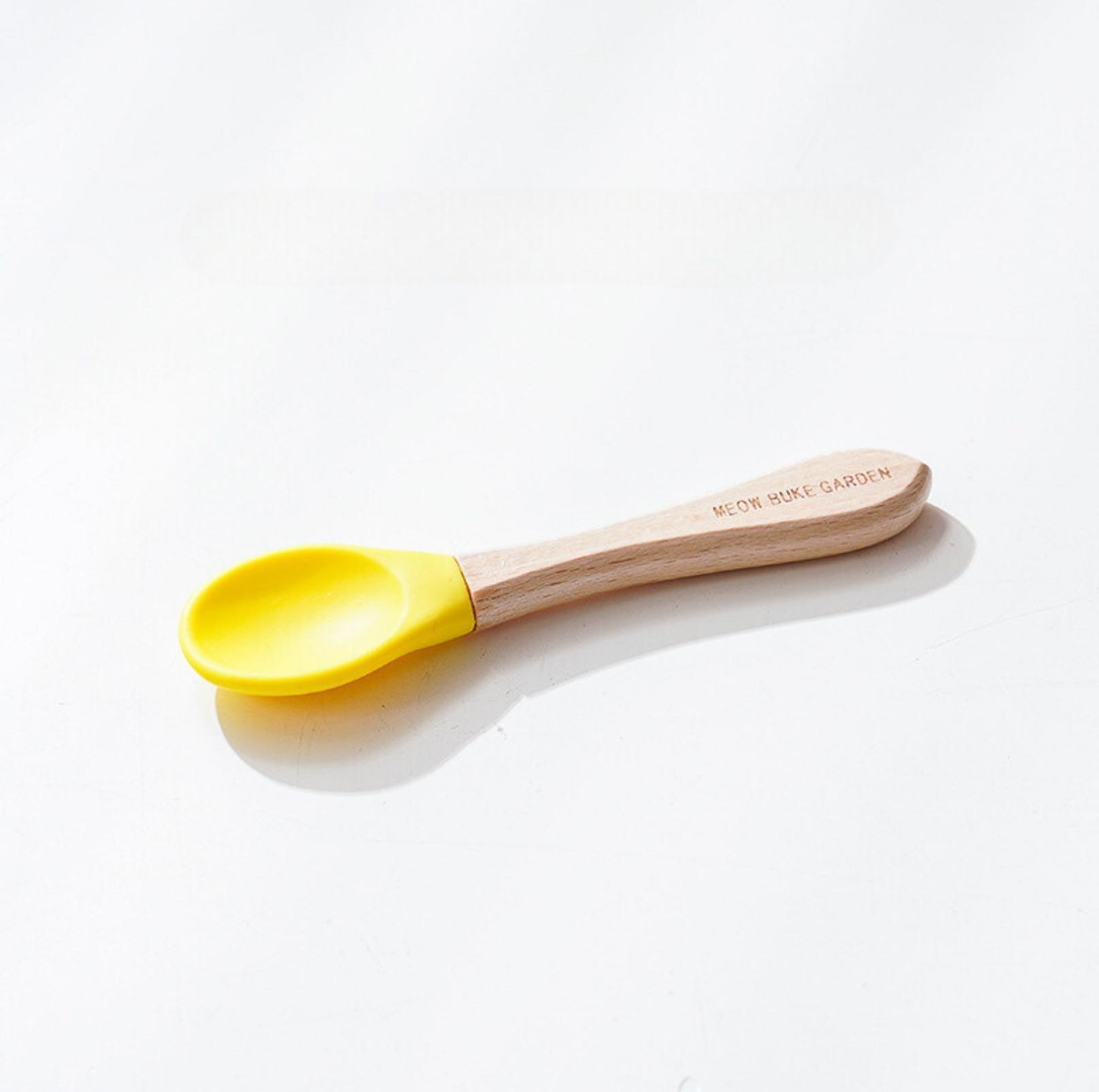 Elegant Baby-Grade Silicone Pet Food Spoon with Wooden Handle