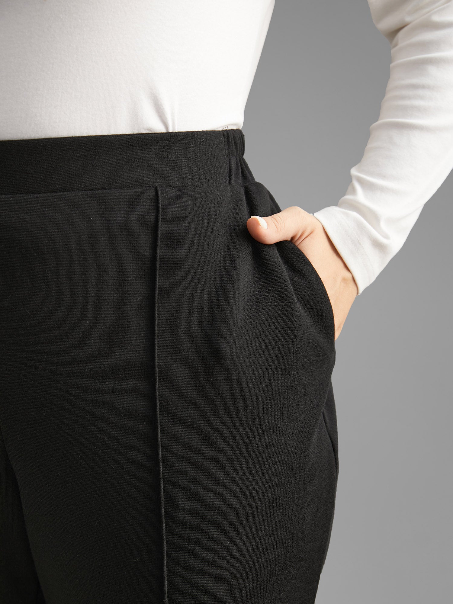 Solid Elastic Waist Pocket Leggings