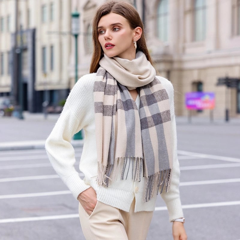 Women's Basic Plaid Polyester Tassel Scarf