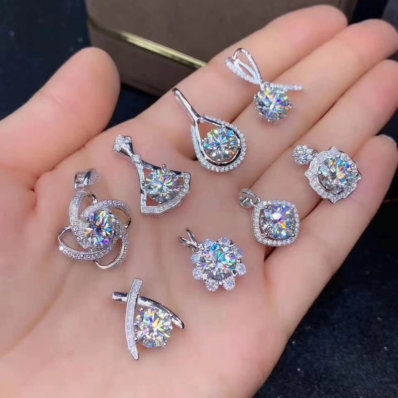 Shiny Geometric Copper Diamond High Carbon Diamond Necklace Pendant