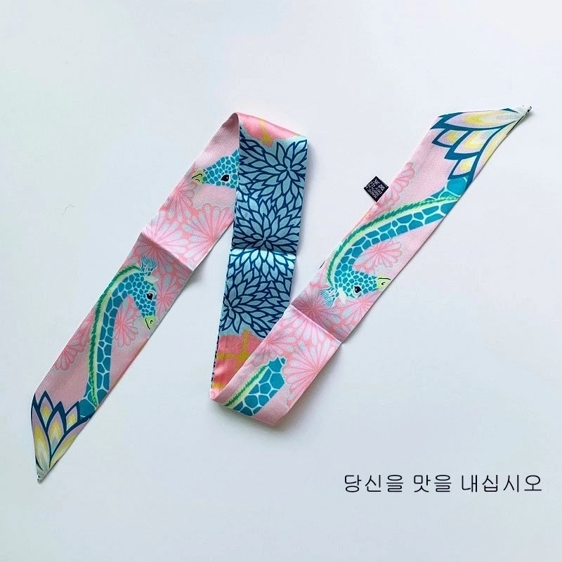 Women's Minimalist Classic Style Color Block Satin Printing Silk Scarf
