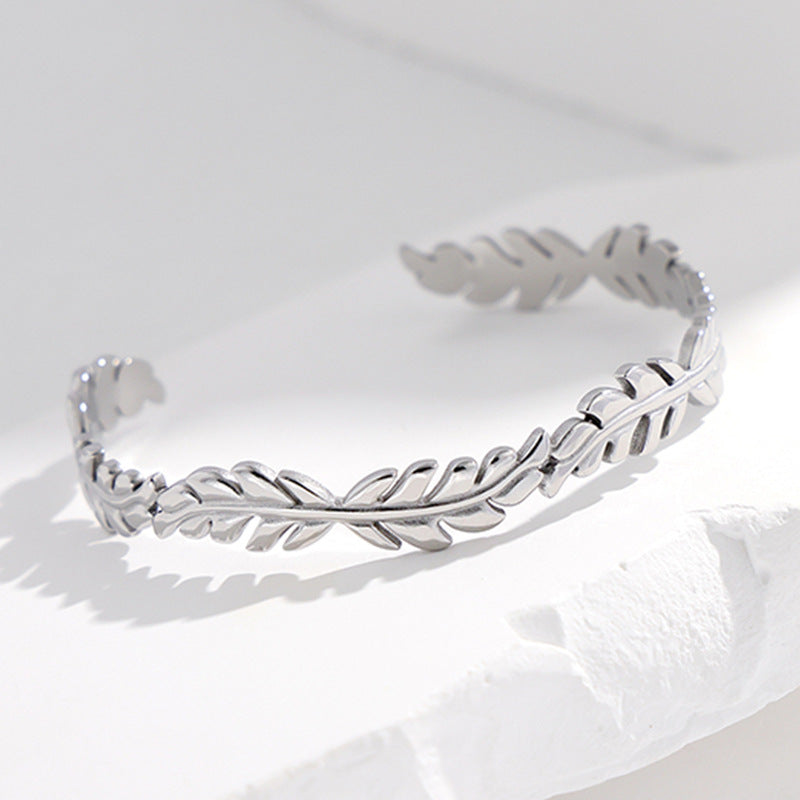 2 Pieces Expressive Stripe Stainless Steel Electroplating Bangles