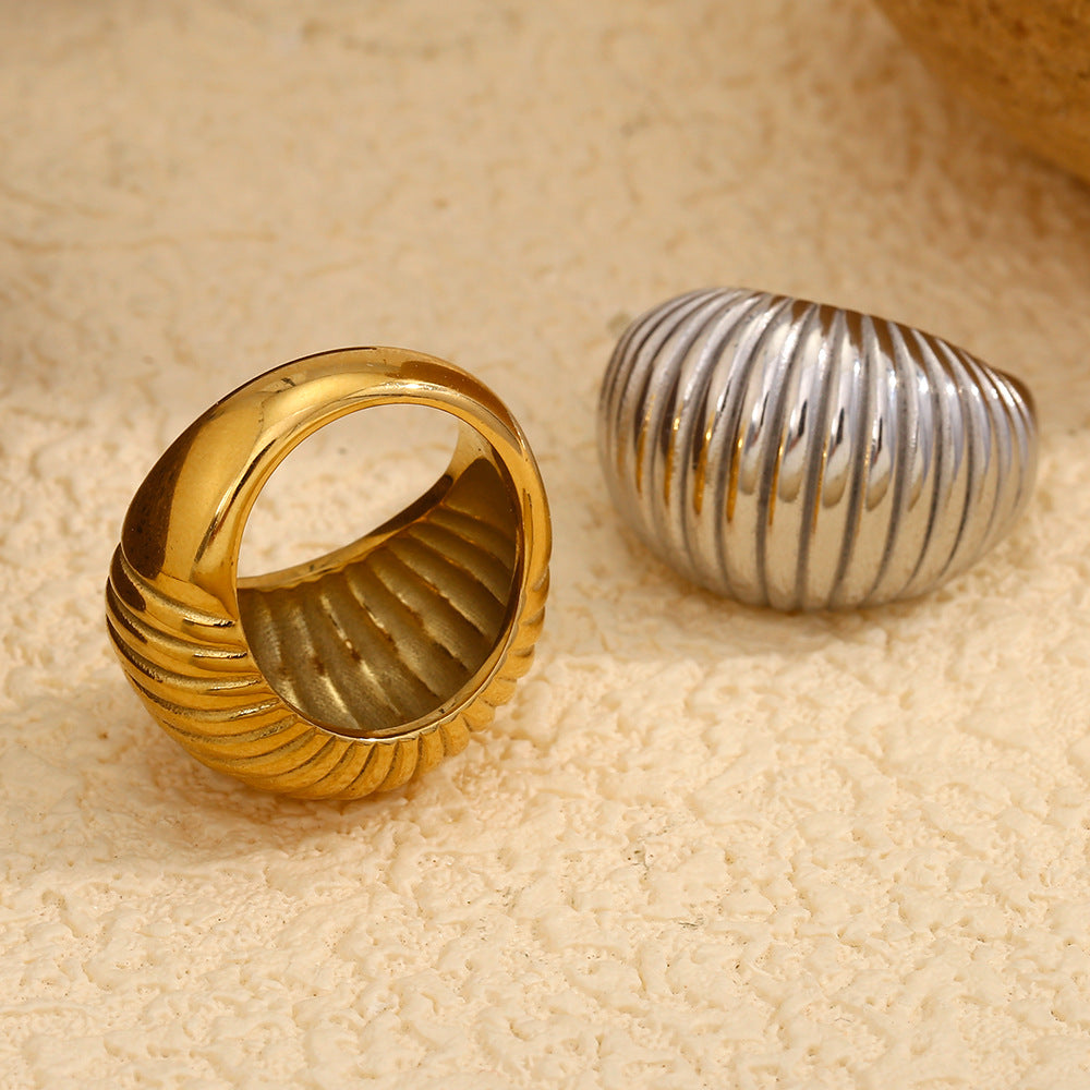 Fashionable Niche Design Personality Jewelry 316L Stainless Steel Plated 18K Gold High-Grade Fat Bread Ring