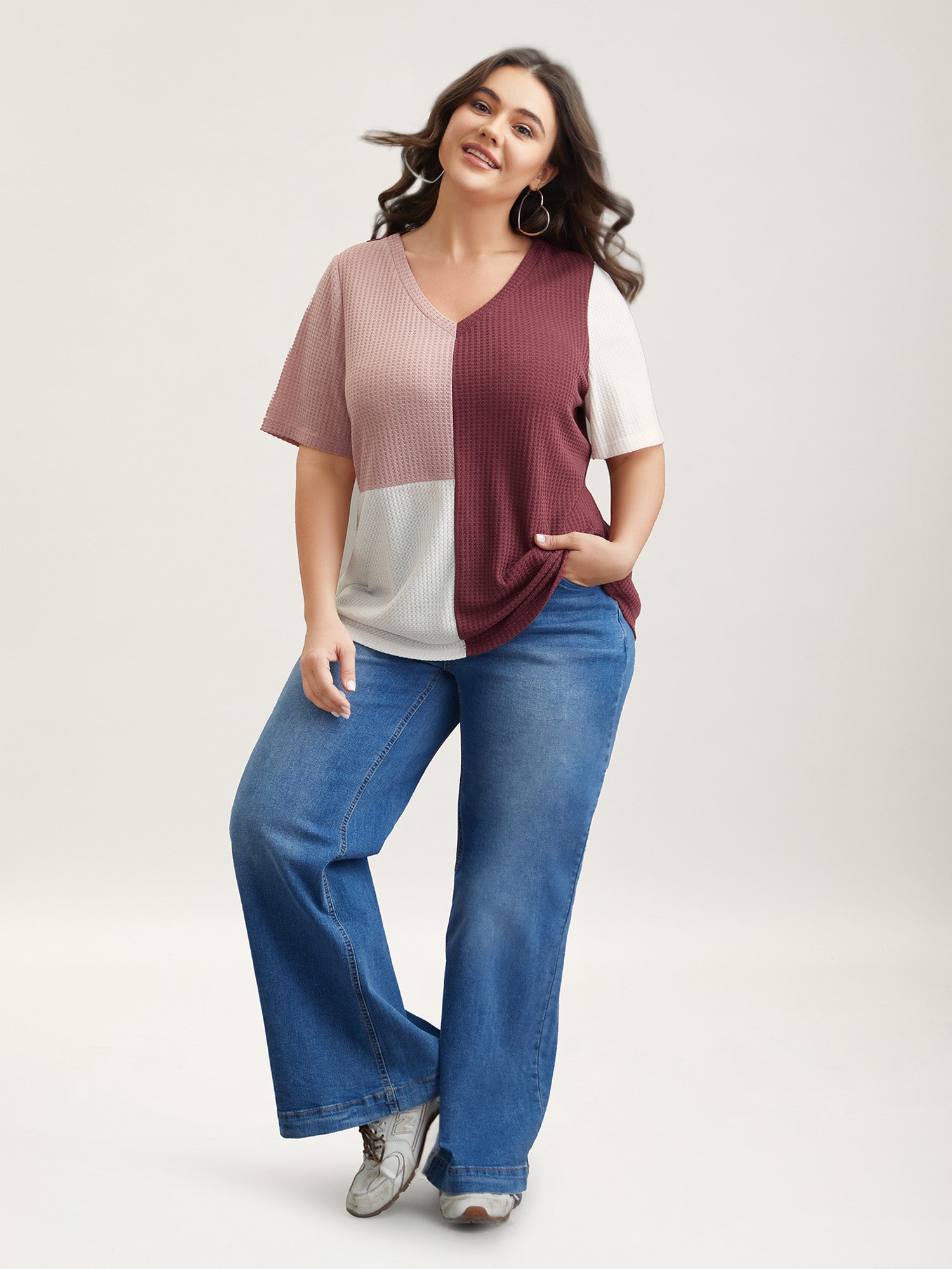 Color Block V-Neck Relaxed Fit T-Shirt