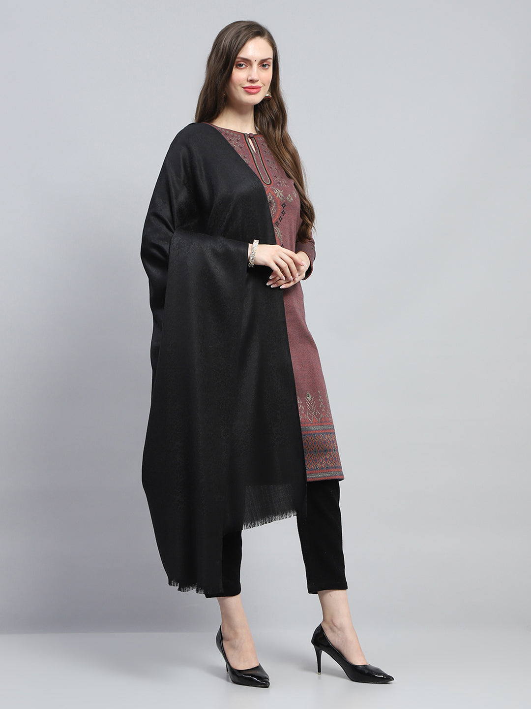 Women Black Solid Shawl