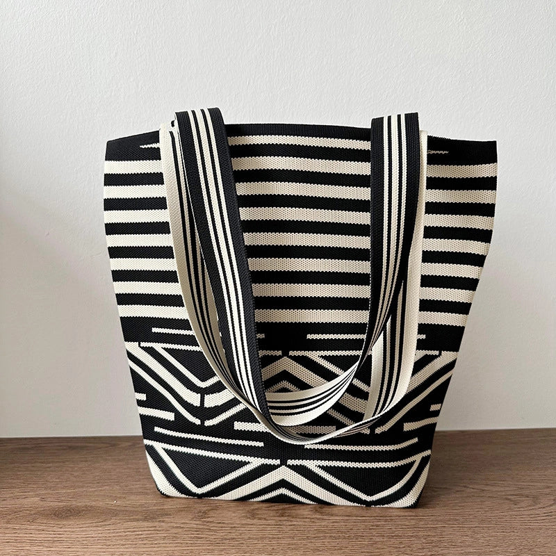 Women's Large Polyester Printing Classic Style Square Open Straw Bag