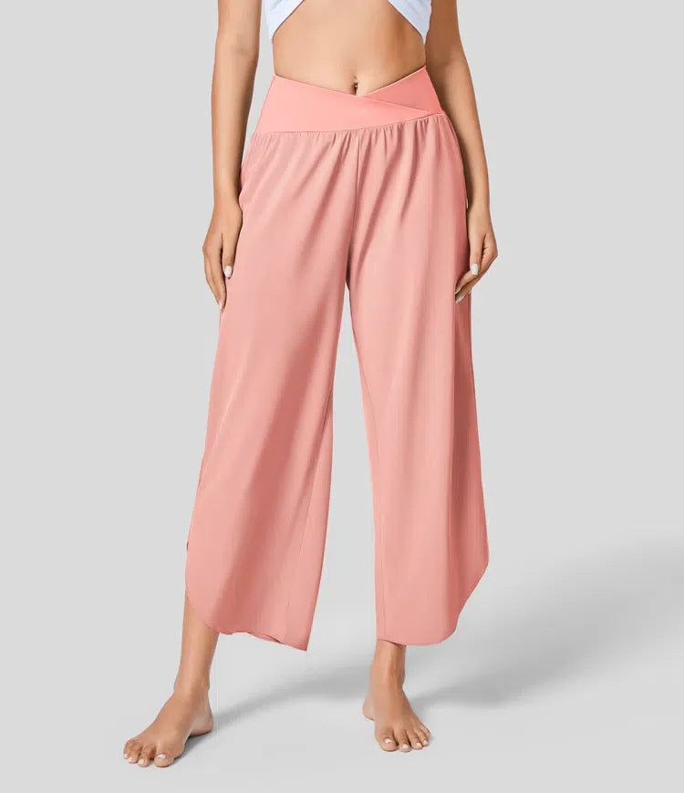 Breezeful™ crossover pants with high waistband and pleated side pockets