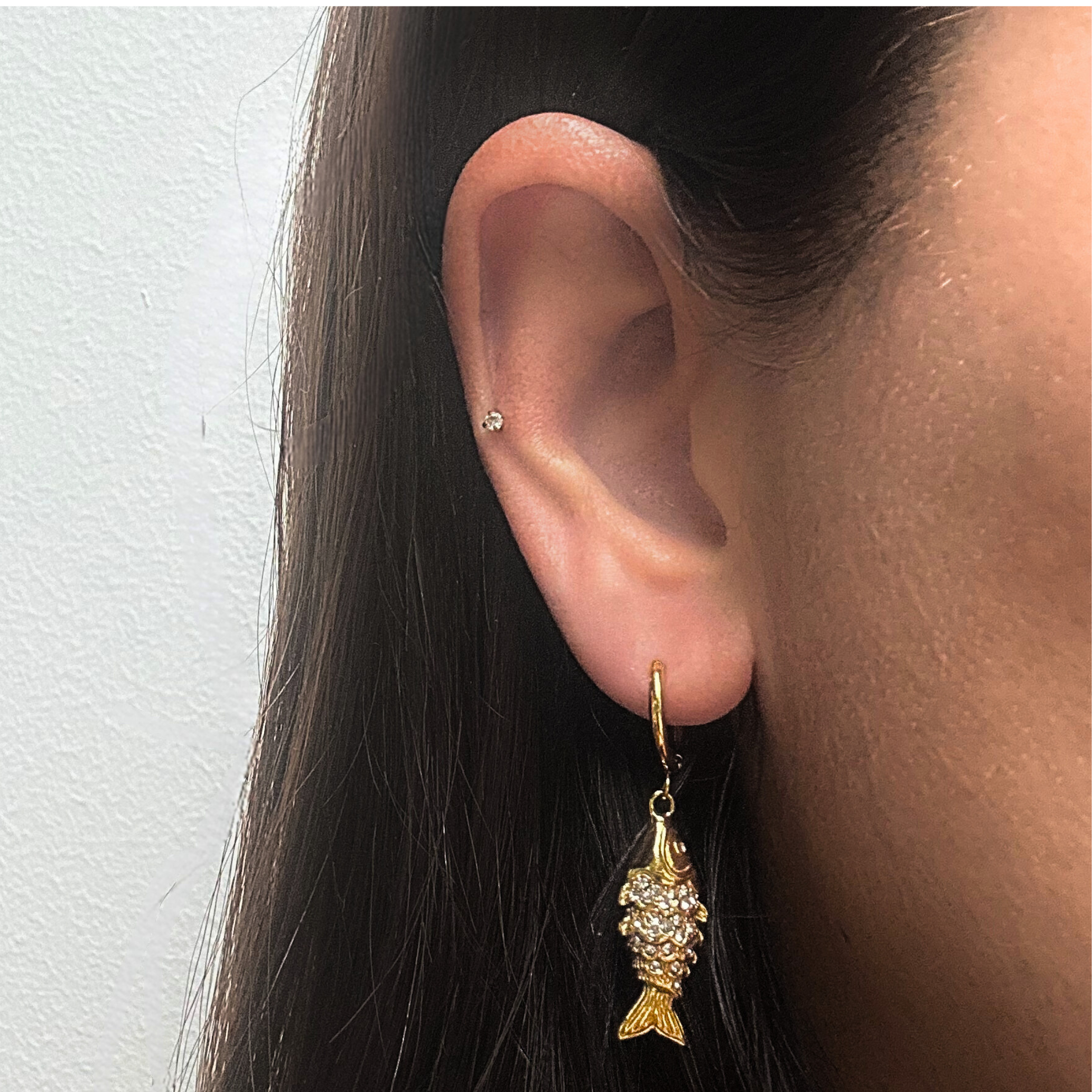 Sparkled fish hoops - Gold