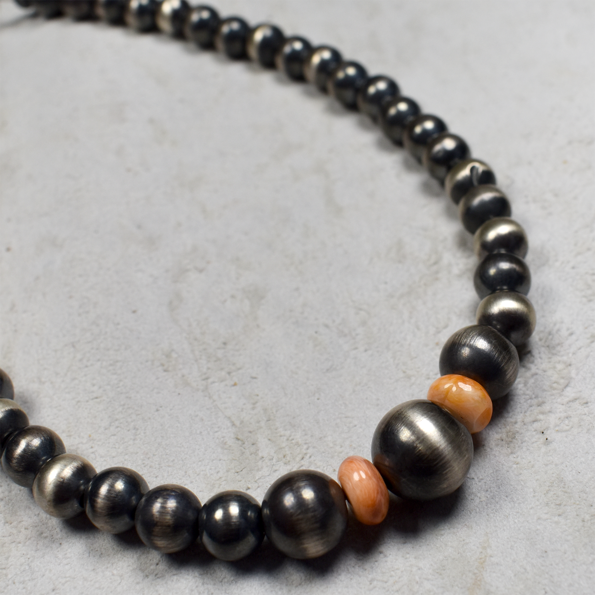 14 Spiny Oyster Western Necklace