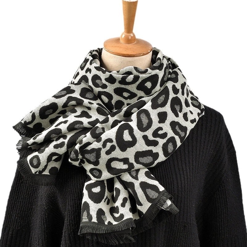 Women's Elegant Streetwear Leopard Imitation Cashmere Scarf