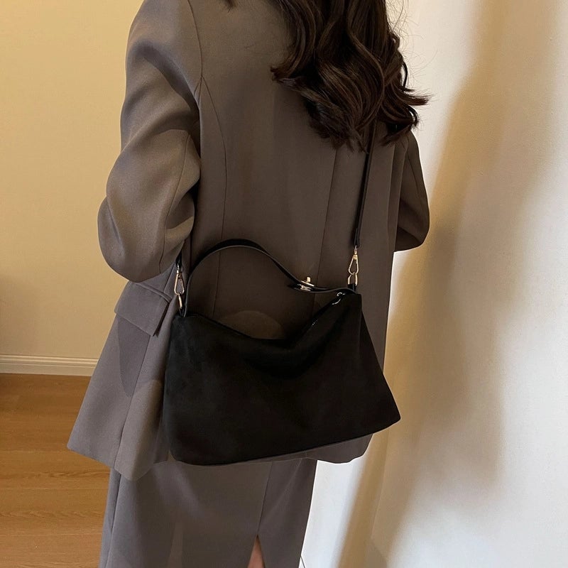 Women's Pu Leather Solid Color Vintage Style Cylindrical Zipper Shoulder Bag Handbag Crossbody Bag