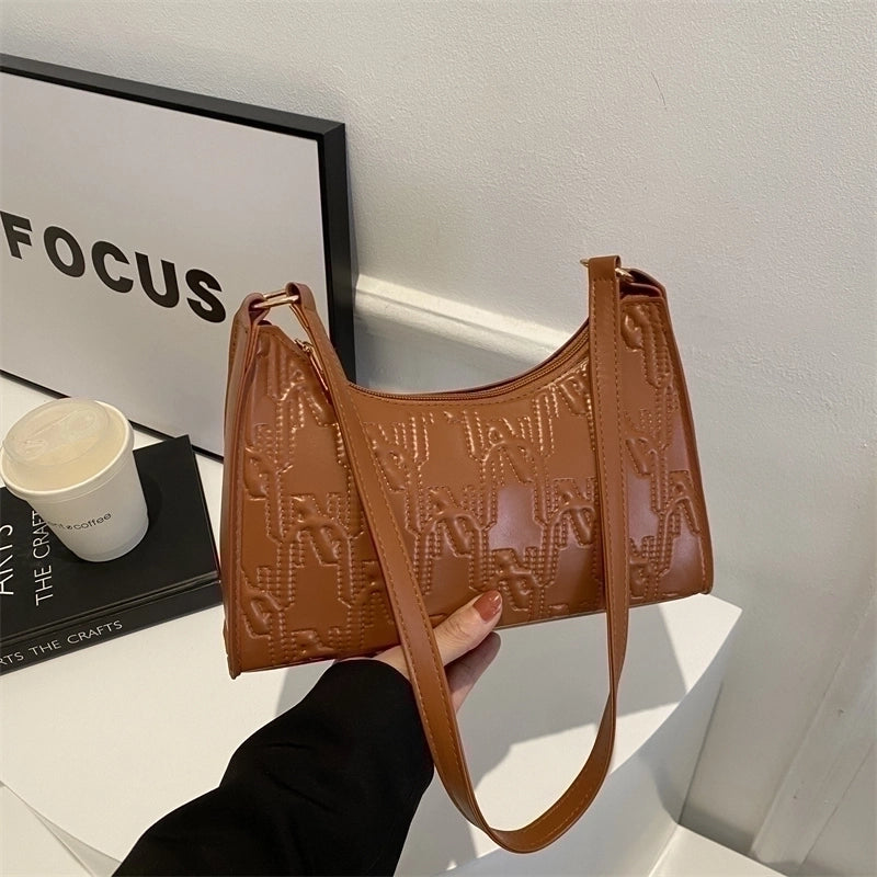 Women's Pu Leather Solid Color Classic Style Square Zipper Underarm Bag