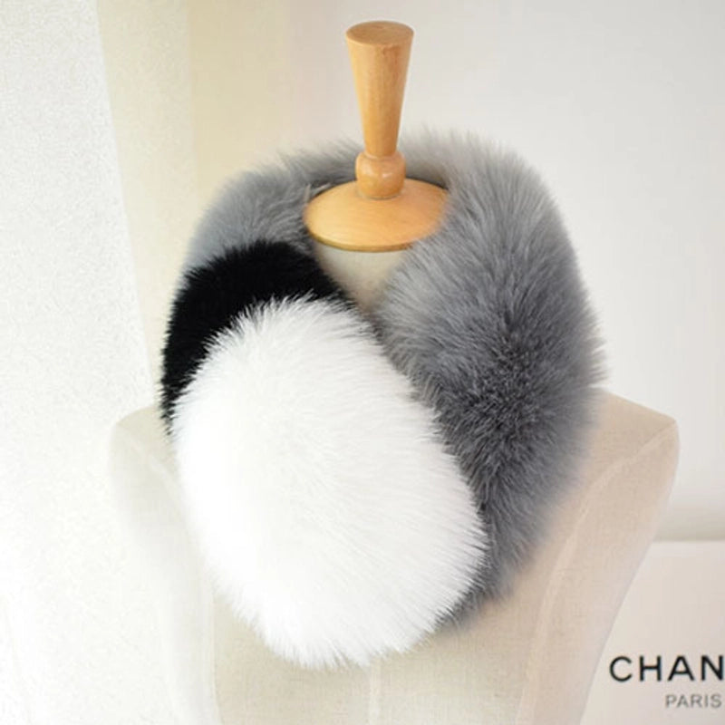 Women's Minimalist Color Block Fox Fur Scarf