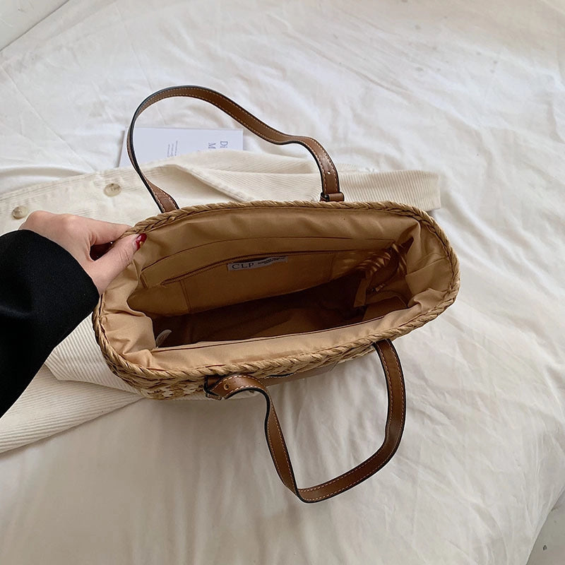 Women's Medium All Seasons Straw Classic Style Straw Bag