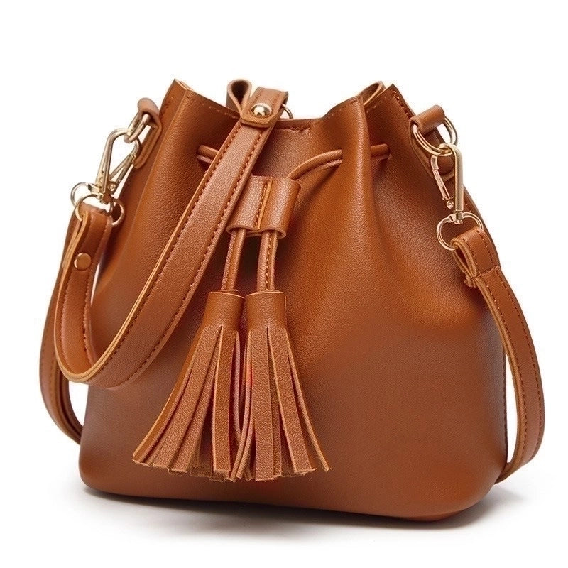 Women's Small Pu Leather Solid Color Streetwear Magnetic Buckle Bucket Bag
