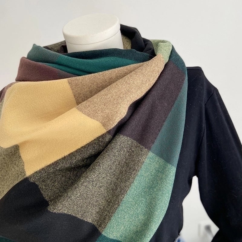 Women's Fashion Plaid Polyester Tassel Winter Scarves
