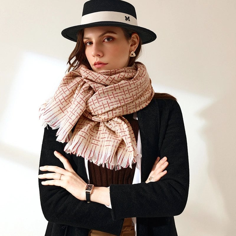 Women's Minimalist Classic Style Plaid Imitation Cashmere Scarf