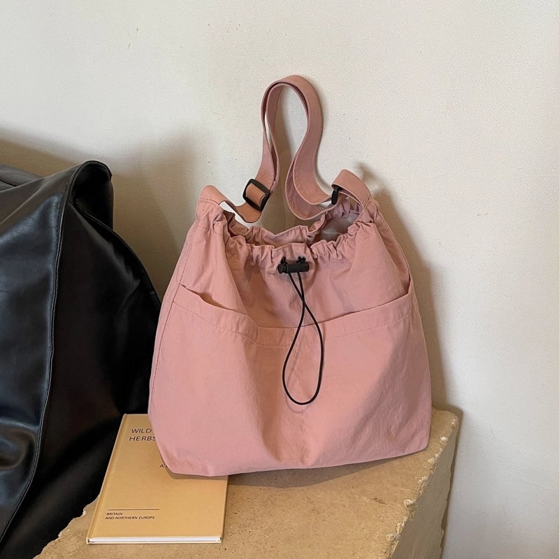 Women's Medium Cloth Solid Color Basic Classic Style Square Zipper Shoulder Bag